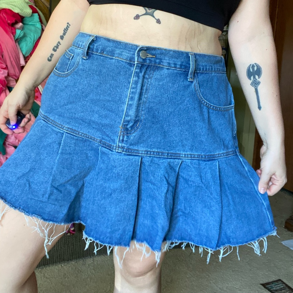Pleated denim mini skirt